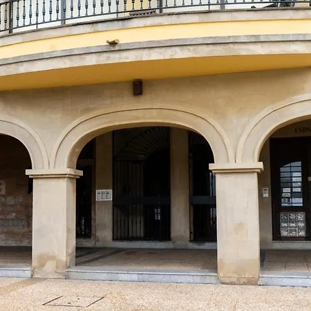 Maravillosa Ubicacion Junto Al Mar Con Garaje *