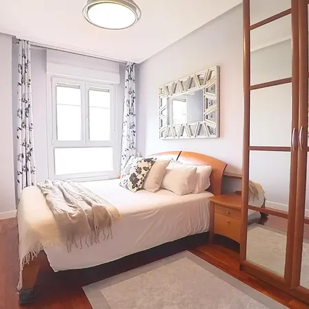 Apartamento Maravillosa Ubicacion Junto Al Mar Con Garaje *